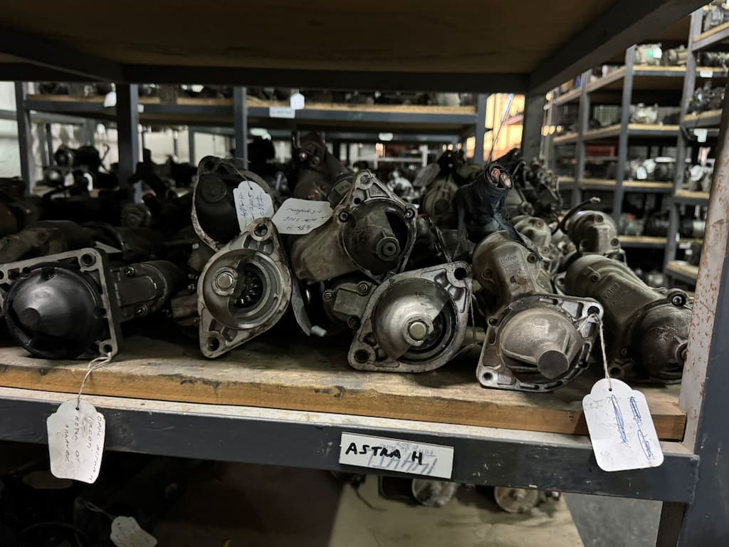 que es el motor de arranque de un coche
